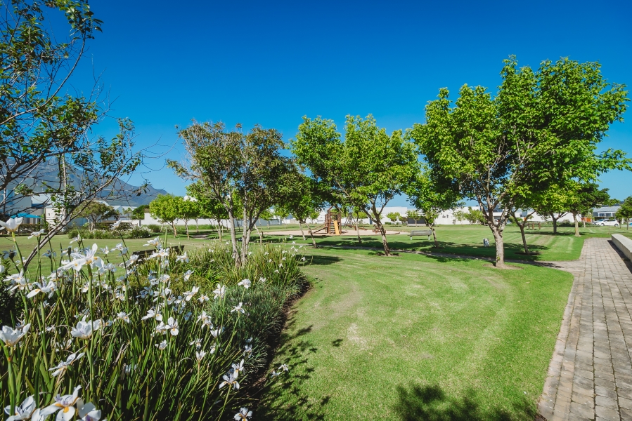 3 Bedroom Property for Sale in Kingswood Golf Estate Western Cape